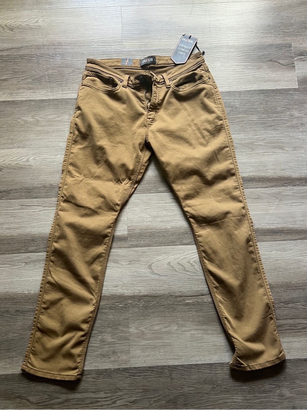 Du/er Slim Straight Men's Jeans in Tan